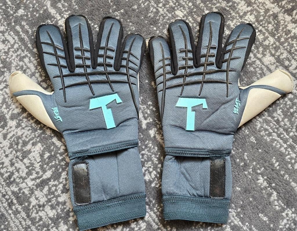 T1tan keeperhandschoenen maat 8, Ophalen