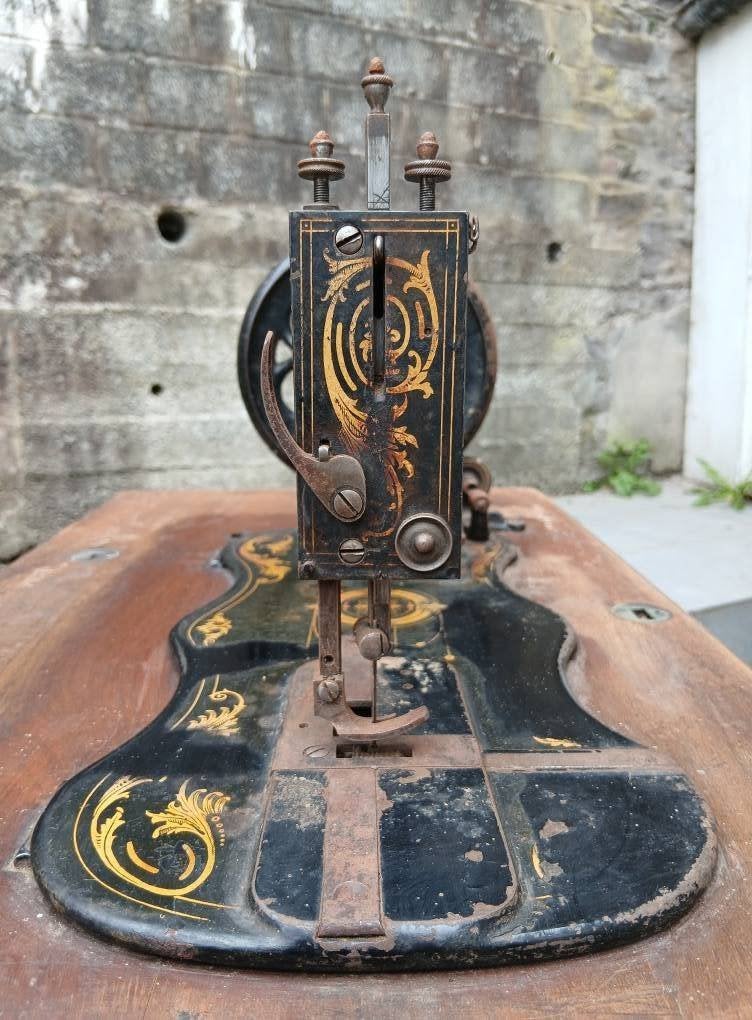 Authentique machine à coudre SINGER à pédale de 1883 !, Enlèvement