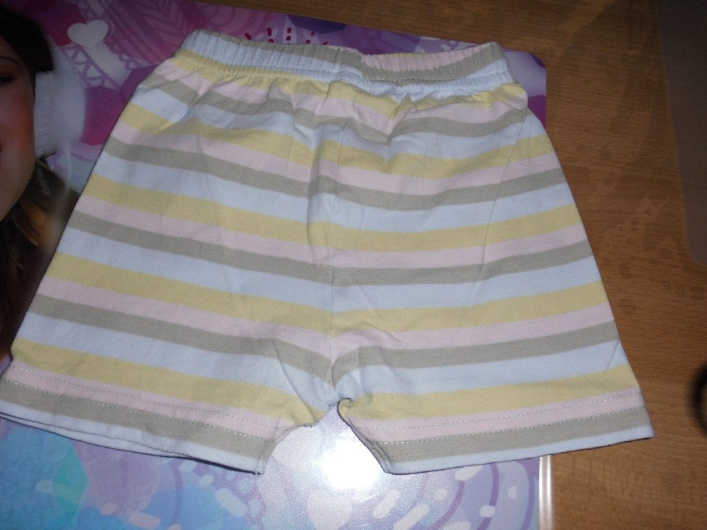little woody short 62, Enlèvement ou Envoi, Comme neuf, Garçon ou Fille, Pantalon