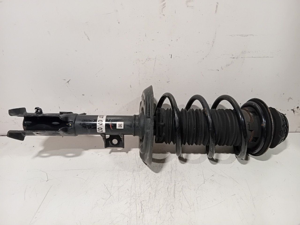 Veerpoot rechts voor Toyota Aygo, Auto-onderdelen, Onderdelen@venauto.nl, Van der Ven Autorecycling B.V., Gebruikt, Ettenseweg 76, 4706 PB Roosendaal, The Netherlands