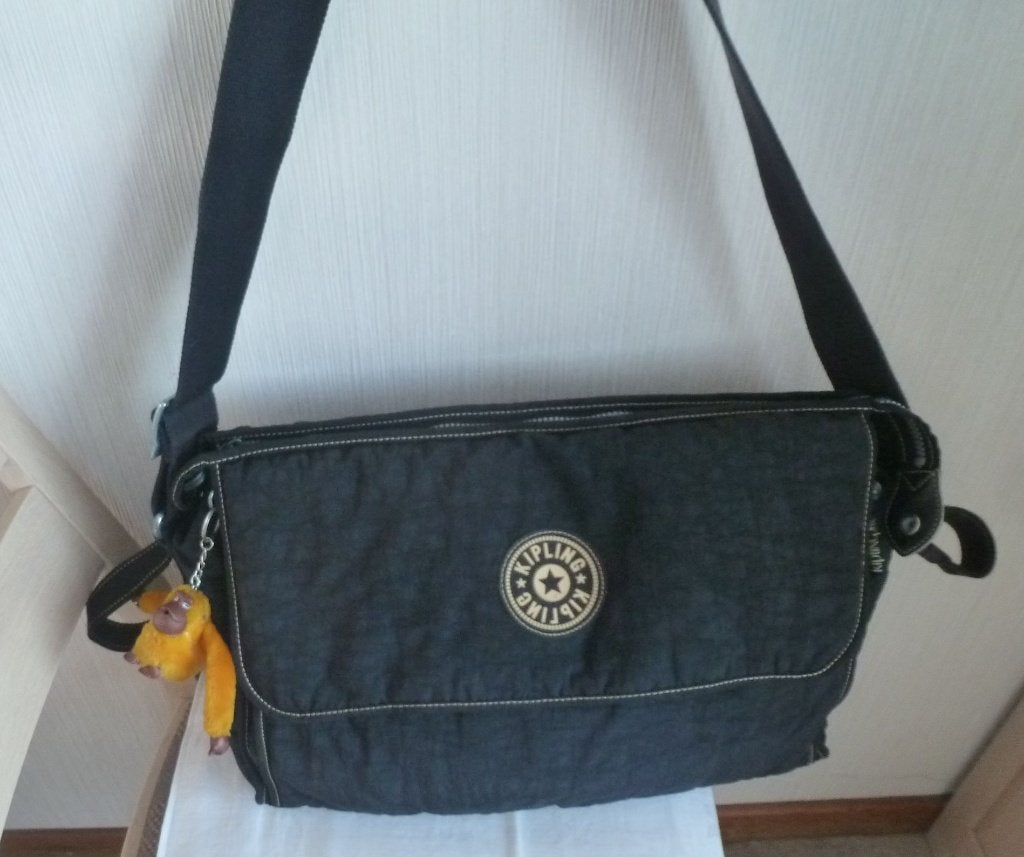 Kipling sac à langer noir bandoulière ou poussette + singe, Enlèvement ou Envoi, Moins de 35 cm, Utilisé, Moins de 20 cm