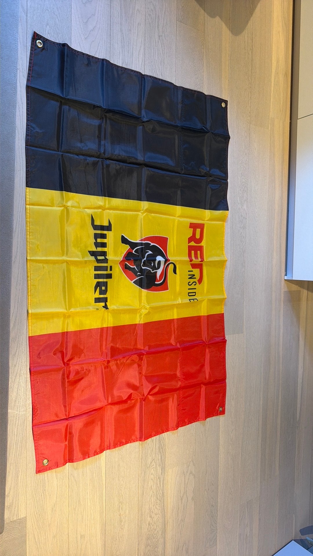 Rode duivels vlag, Divers, Envoi, Comme neuf