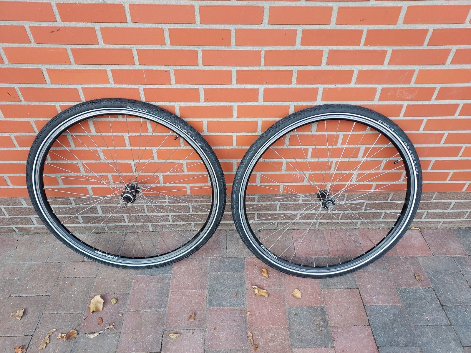 Wielen Oxford 28, Ophalen