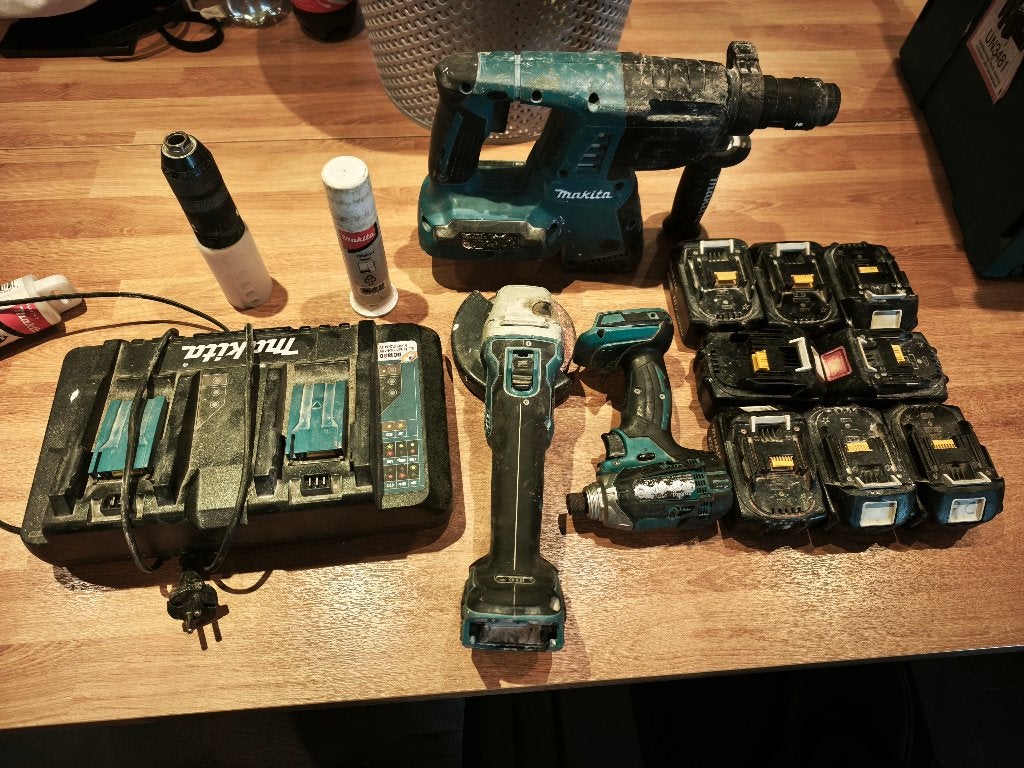 Outils portatif, Enlèvement, Comme neuf, Perceuse sans fil, Makita