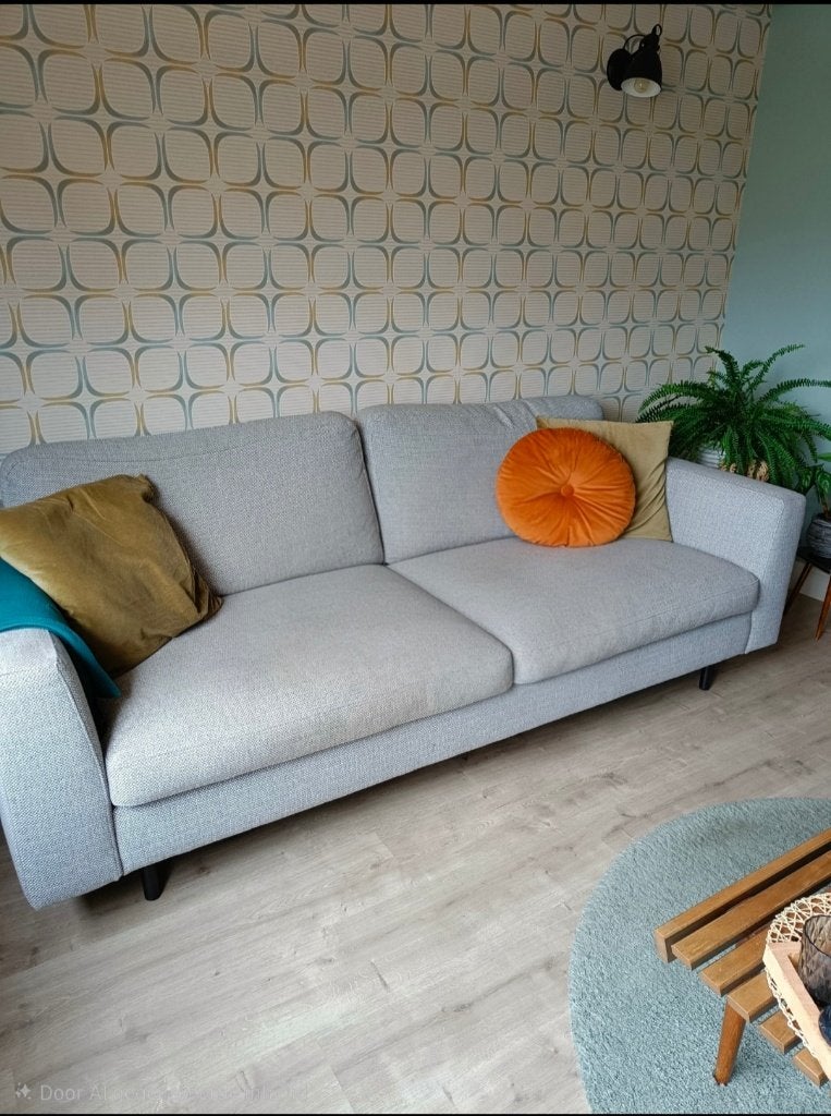 Zetel 2,5-zit (kleur lichtgrijs, zwarte poten), Ophalen, Driepersoons, Zo goed als nieuw, Rechte bank