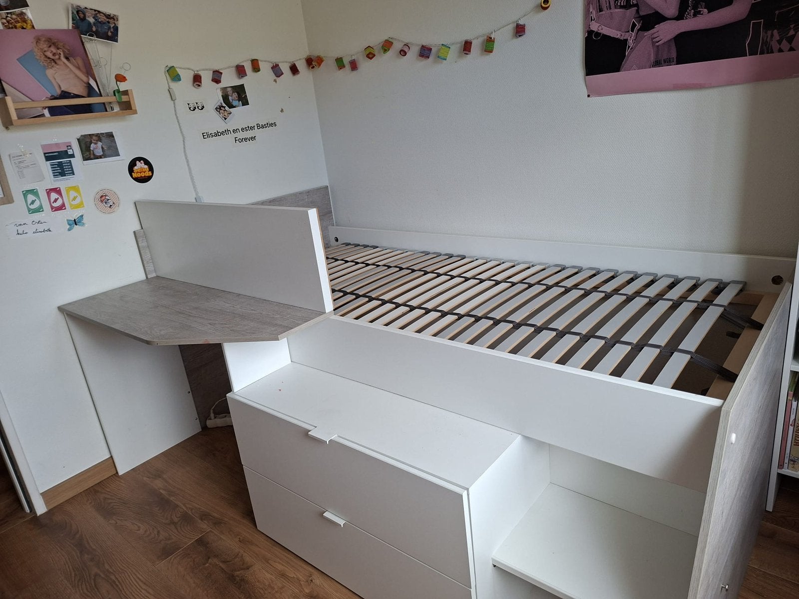 Bed met bureau, Huis en Inrichting, Ophalen, Zo goed als nieuw, Eenpersoons