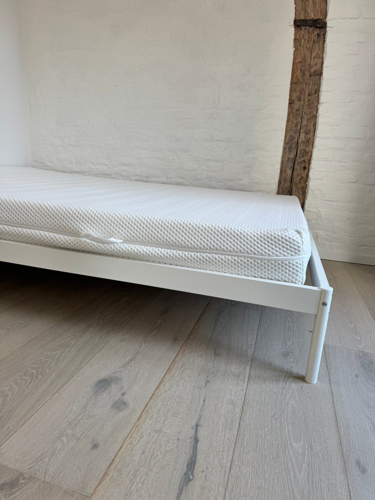 Lit + matelas, Maison & Meubles, Chambre à coucher | Lits, 140 cm, Enlèvement, Utilisé, Deux personnes