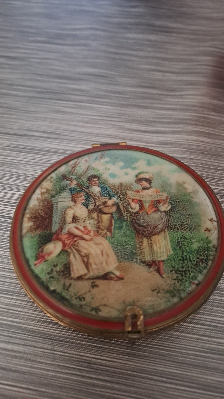 Poederdoos 1940, Ophalen of Verzenden