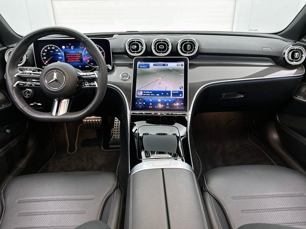 Mercedes-Benz C-Klasse 180 Break AMG Line Night Pack | Panor, Autos, Mercedes-Benz, Achat, 1800 kg, Entreprise, Carnet d'entretien