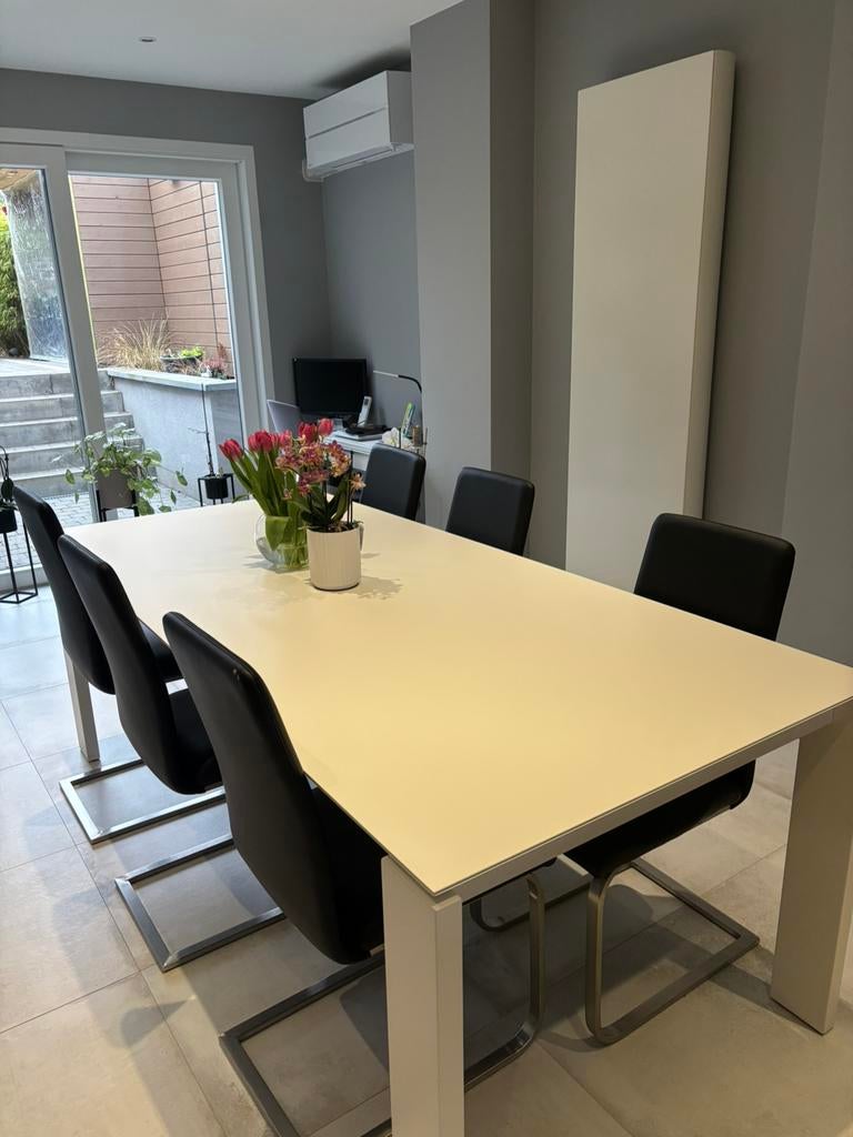 6 chaises de salle a manger en simili, Enlèvement, Comme neuf