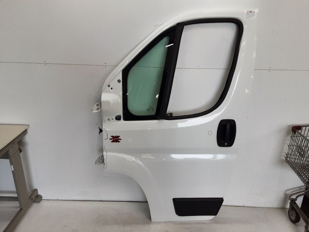 PORTE AVANT GAUCHE Peugeot Boxer (U9) (01-2006/12-2023), Autos : Pièces & Accessoires, Mevr. I. Hauben, Utilisé, Porte, Avant