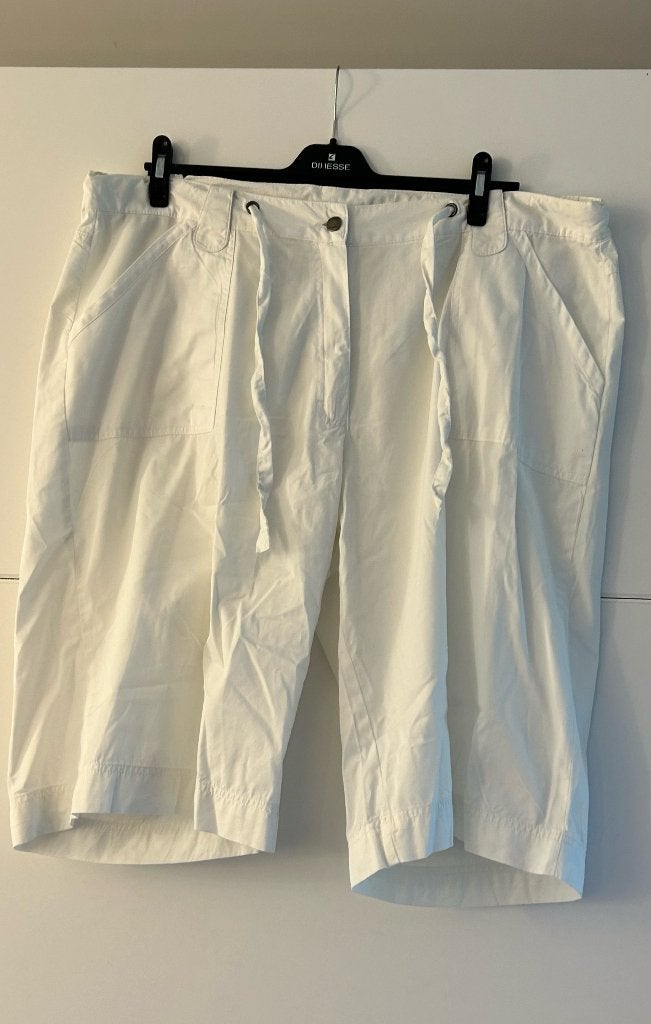 Canda witte short, Kleding | Dames, Wit, Ophalen of Verzenden, Zo goed als nieuw, Canda