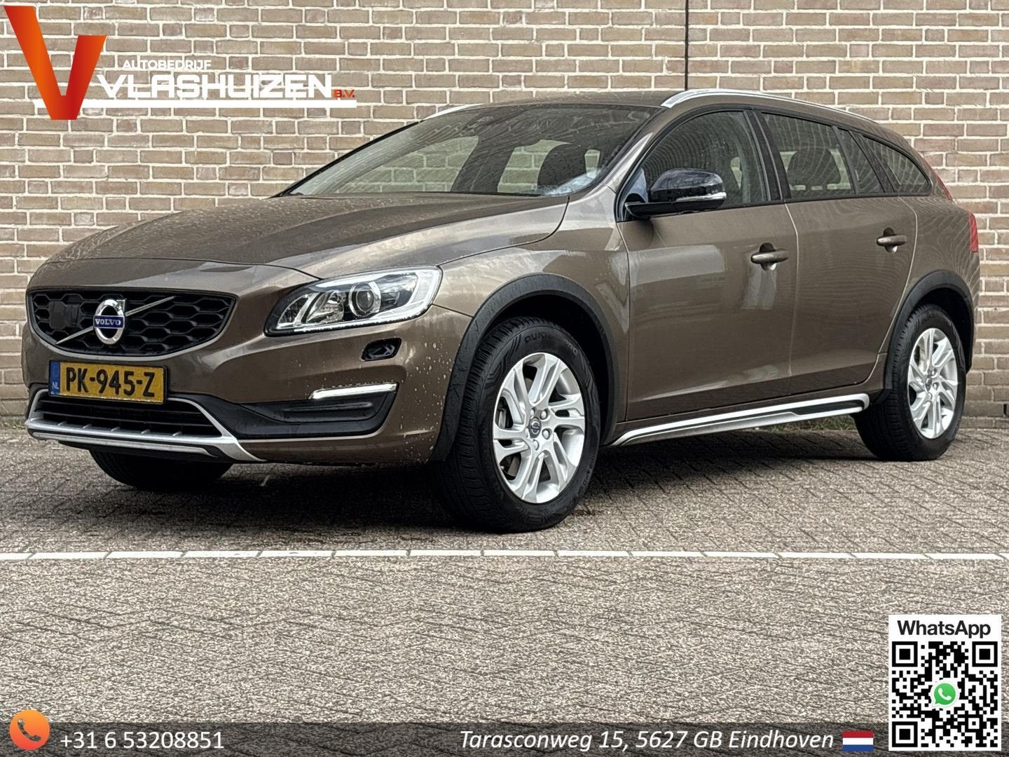 Volvo V60 Cross Country 2.0 D4 Polar+ | Climate | Cruise | N, Auto's, Volvo, Zwart, Bruin, Navigatiesysteem, 111 g/km