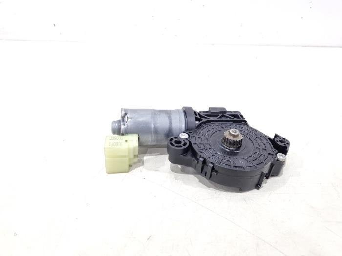 Moteur toit ouvrant d'un Volkswagen Tiguan, Autos : Pièces & Accessoires, Carrosserie & Tôlerie, Volkswagen, Utilisé, 3 mois de garantie