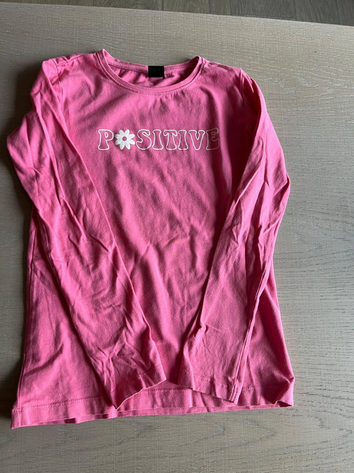 T shirt met lange mouwen maat 134/140, Kinderen en Baby's, Kinderkleding | Maat 134, Ophalen of Verzenden, Zo goed als nieuw