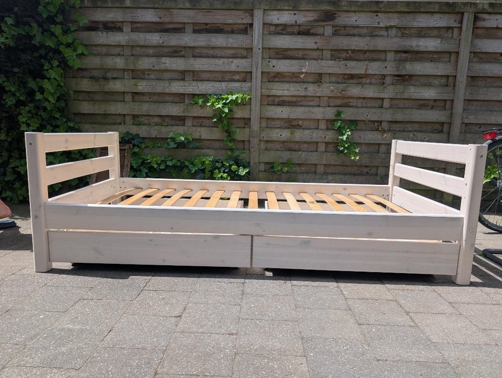 Flexa bed met 2 lades, Ophalen, Eenpersoons, Wit vol hout, Hout