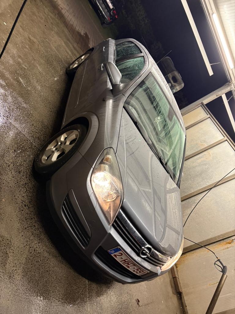 Opel astra h 2004 1.6, Auto's, Opel, Particulier, Astra, ABS, Airbags, Airconditioning, Boordcomputer, Centrale vergrendeling