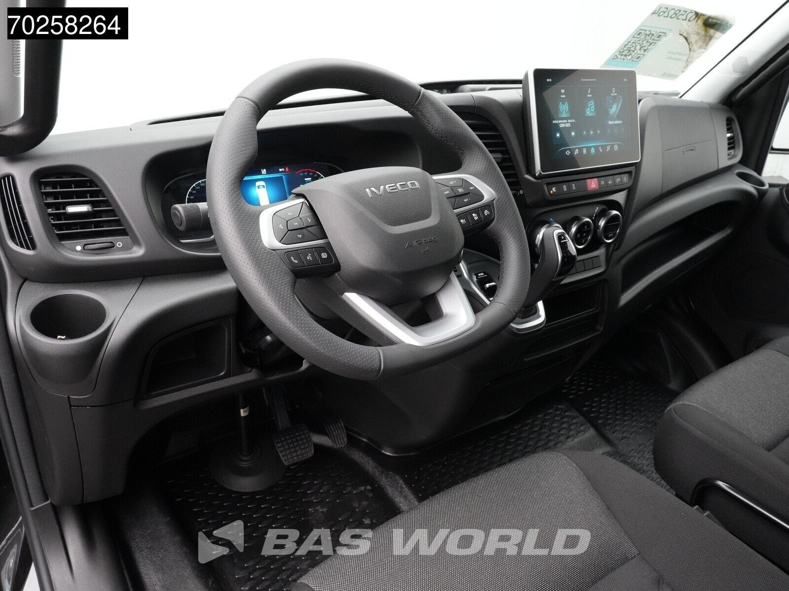 Iveco Daily 35S21 210PK 3.0L Automaat Black Ed. 2025 model L, Auto's, Stof, Euro 6, 4 cilinders, Iveco
