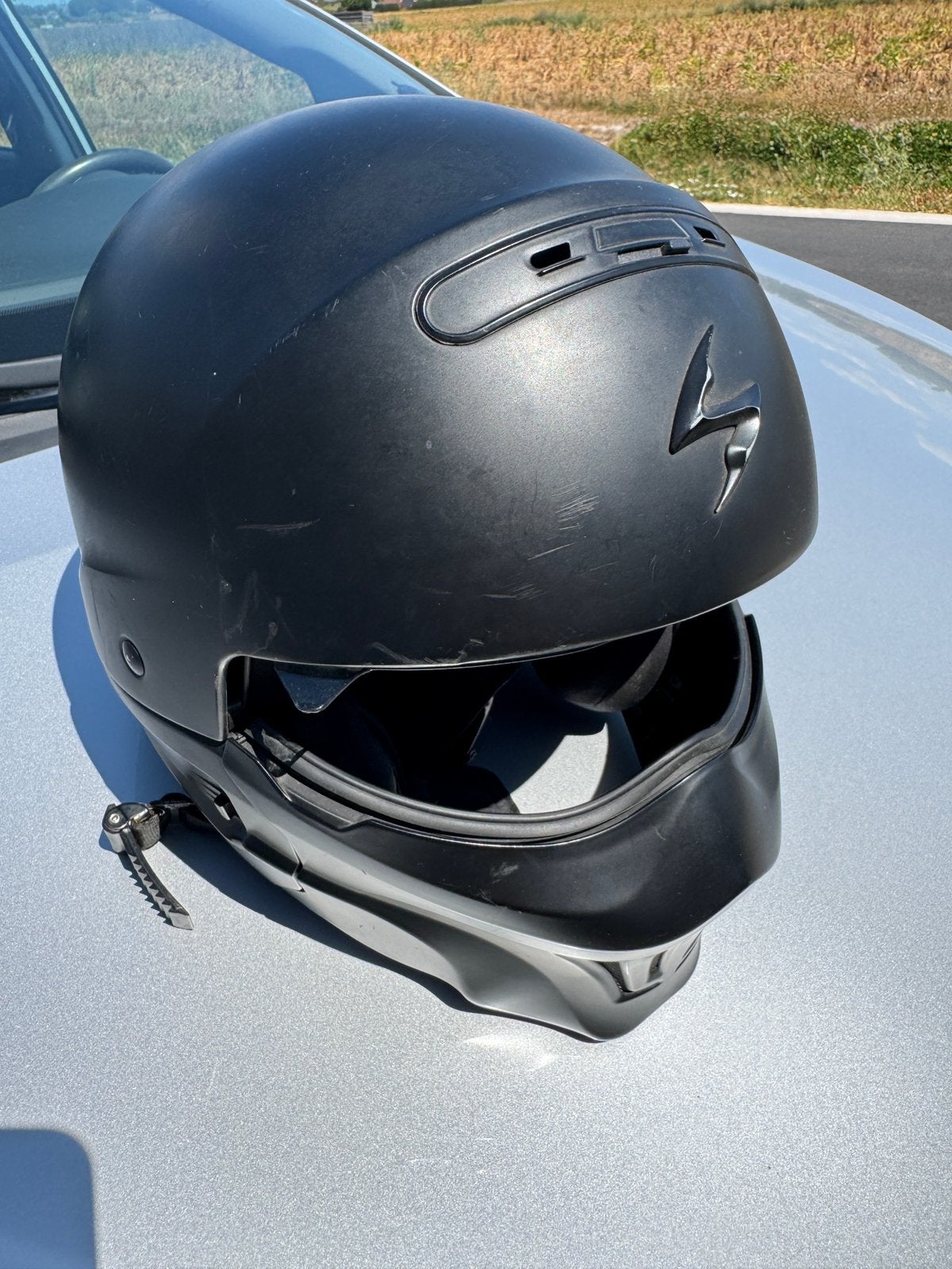 Brommer help scorpion, Fietsen en Brommers, Brommerhelmen, Ophalen, Zo goed als nieuw