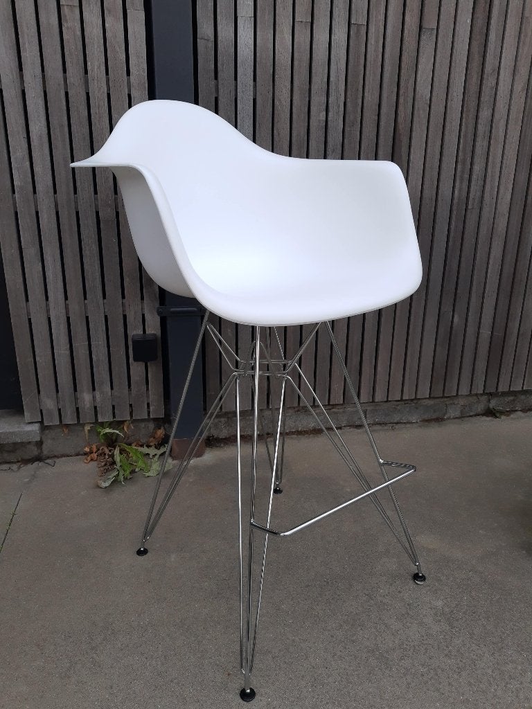 Eames-stijl Barstoelen / Barkrukken, Ophalen, Kunststof, Met voetsteun, 60 tot 90 cm