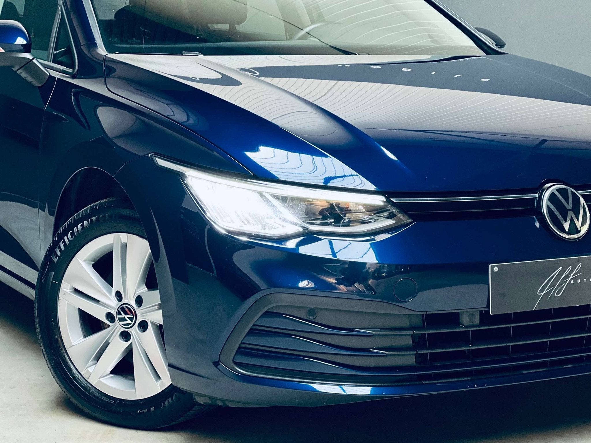 Volkswagen Golf 1.0 TSI *CLIMATISATION*CARPLAY*CARNET COMPLE, Auto's, Stof, Gebruikt, Euro 6, Blauw