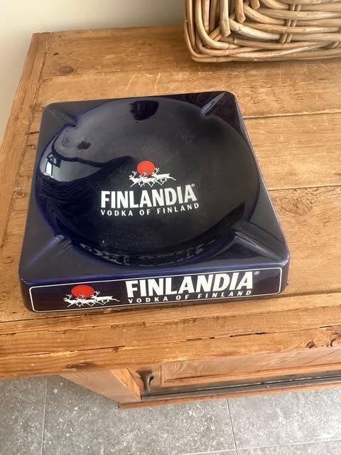 Finlandia asbak cendrier ashtray vodka of Finland Wade PDM, Verzamelen, Ophalen of Verzenden, Overige typen