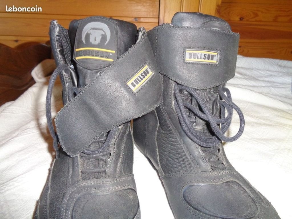 chaussures hautes pour motard, Enlèvement