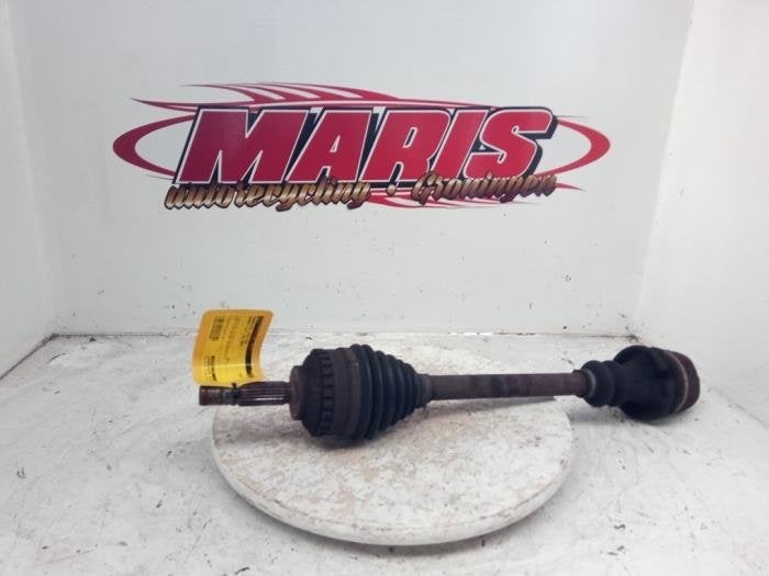 Arbre de transmission avant gauche d'un Renault Clio, -, Renault, -, 3 mois de garantie