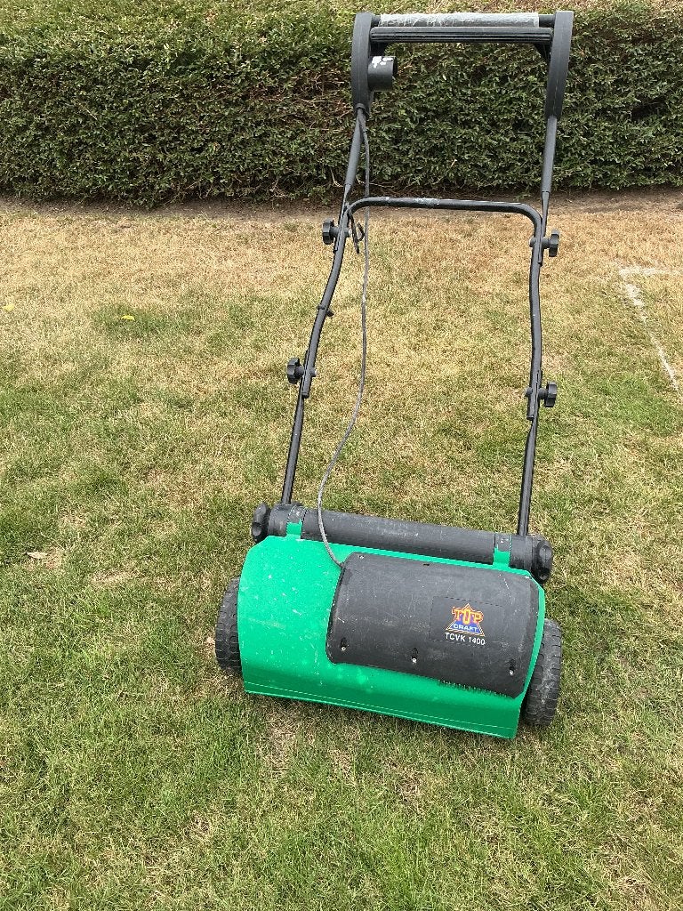 Verticuteermachine, Enlèvement