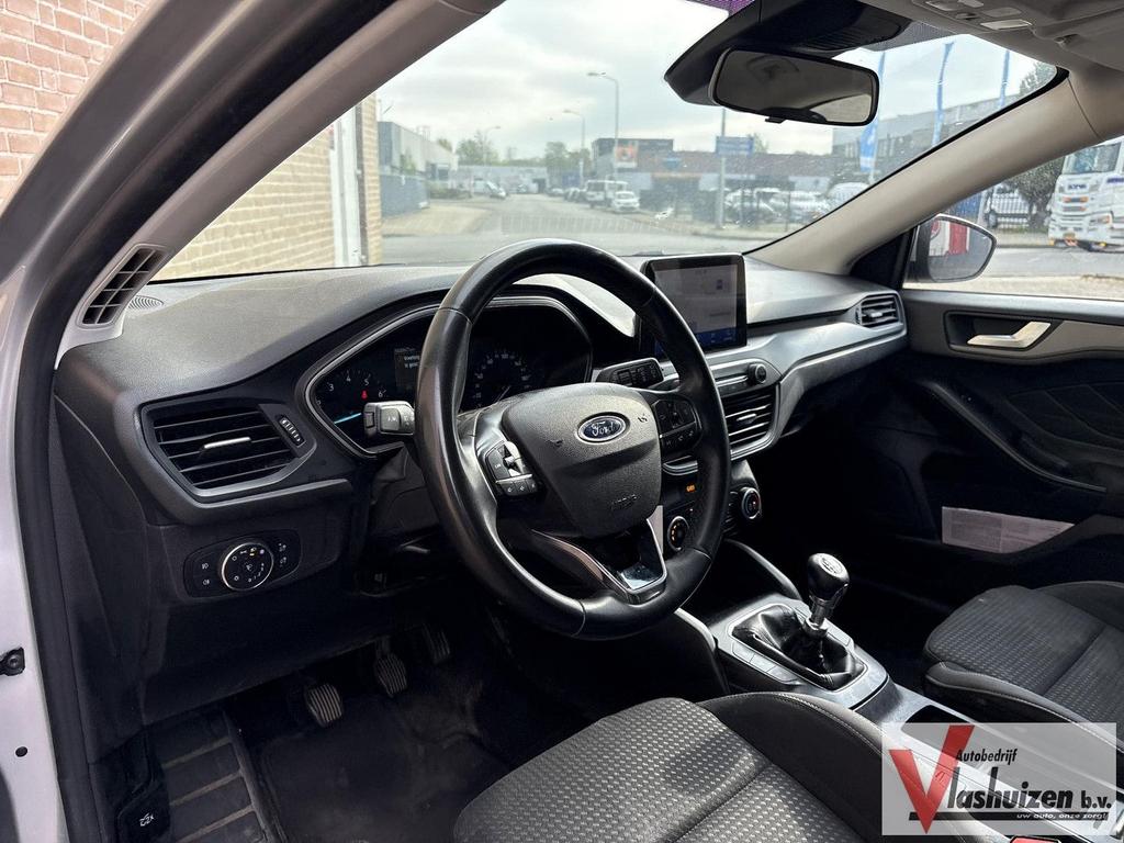 Ford Focus 1.0 EcoBoost Hybrid Connected | € 5.950,- NETTO!, Focus, Bedrijf, 117 g/km, Zilver of Grijs