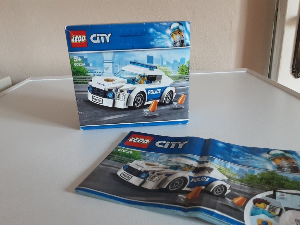 Lego politie auto in doos, Kinderen en Baby's, Ophalen of Verzenden, Zo goed als nieuw, Complete set, Lego