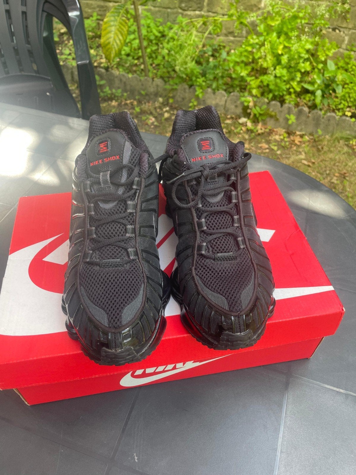 Chaussure nike shox 40,5, Enlèvement, Comme neuf, Chaussures