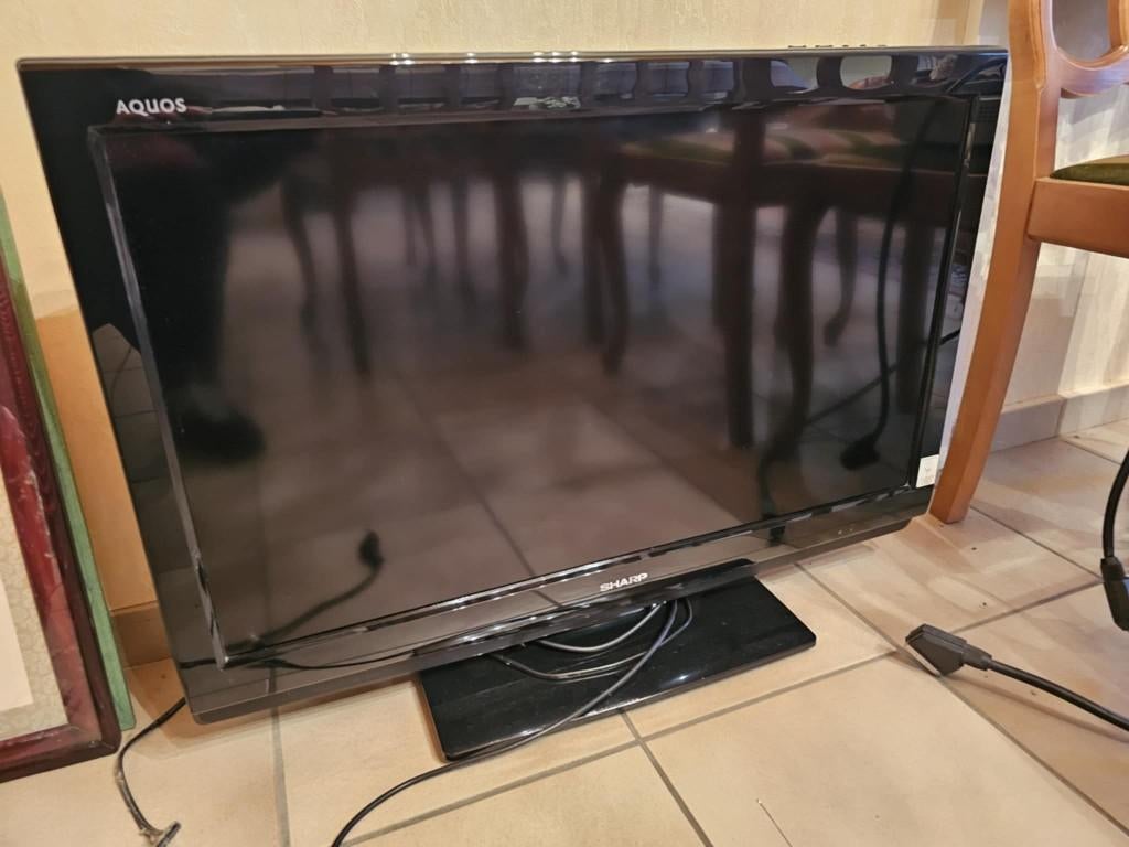 TV van het merk Sharp 32 inch, Ophalen, Gebruikt, LCD, Sharp