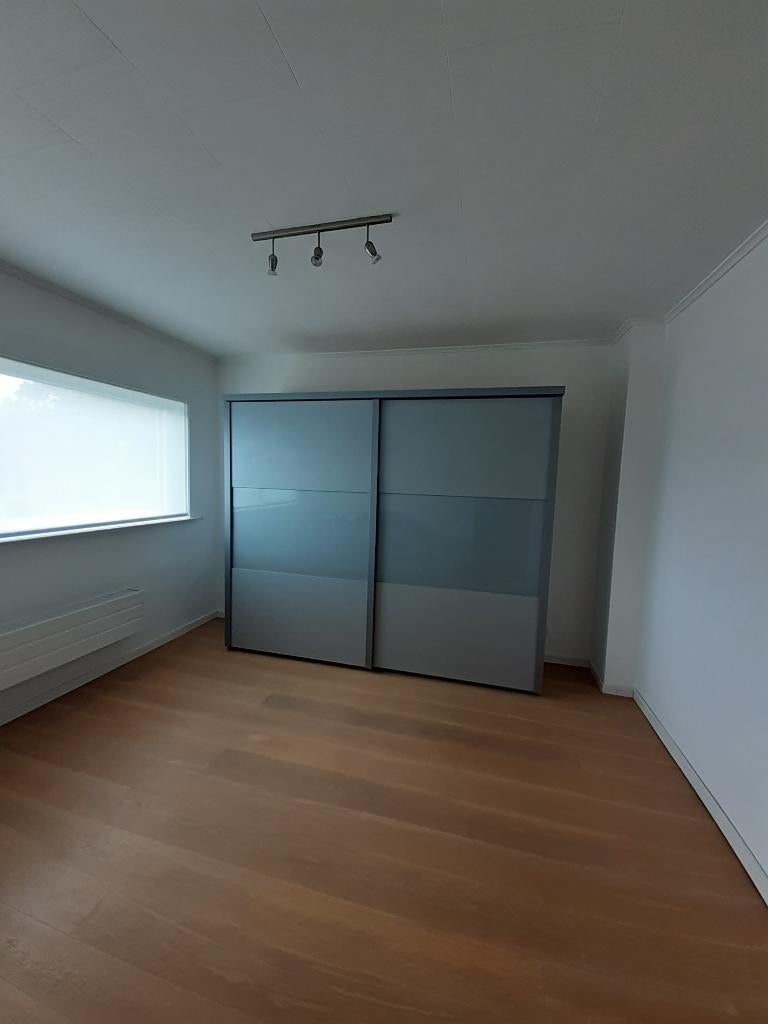Kleerkast met schuifdeuren, 200 cm ou plus, Avec tablette(s), Enlèvement, Utilisé