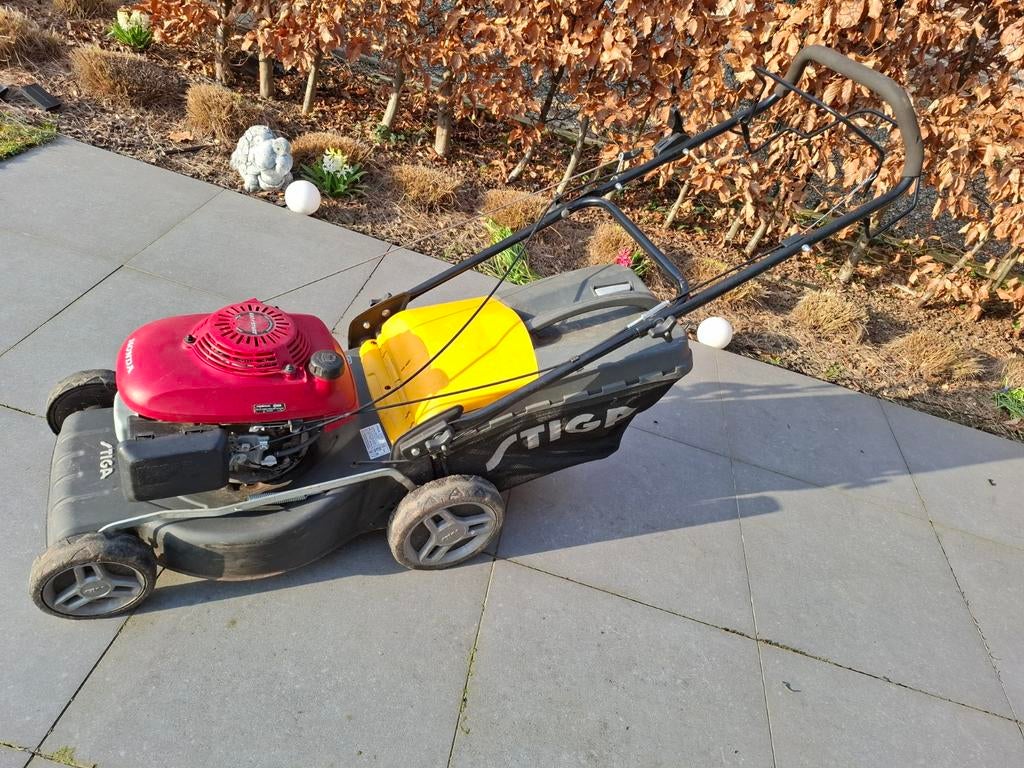 Stiga grasmaaier met honda motor en zelftreker, Ophalen