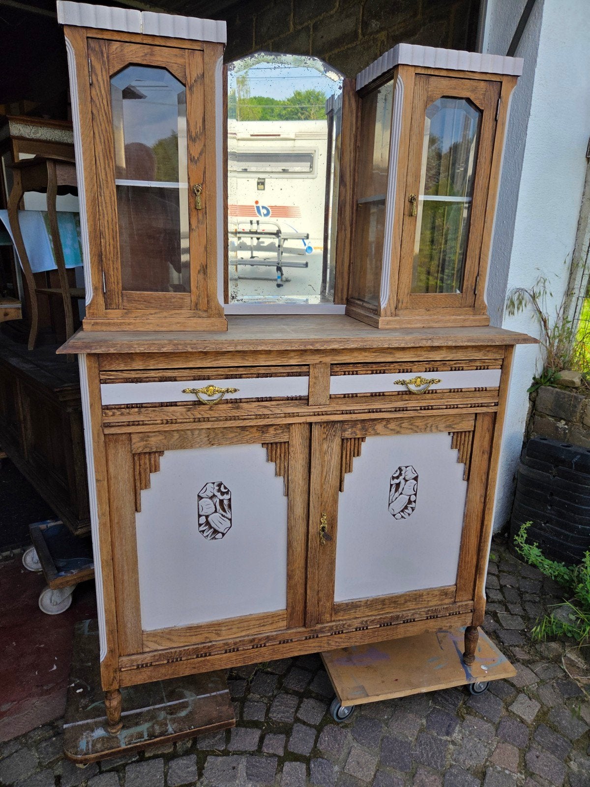Prachtig oud dressoir, buffet. Art Nouveau, Huis en Inrichting, Kasten | Vitrinekasten, Ophalen