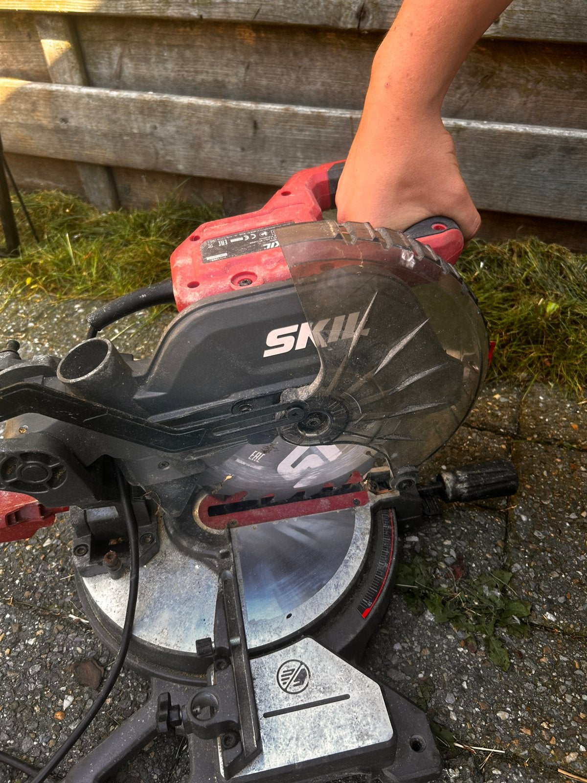 Skil Afkortzaag, Doe-het-zelf en Bouw, Gereedschap | Zaagmachines, Ophalen, Zo goed als nieuw, Afkortzaag