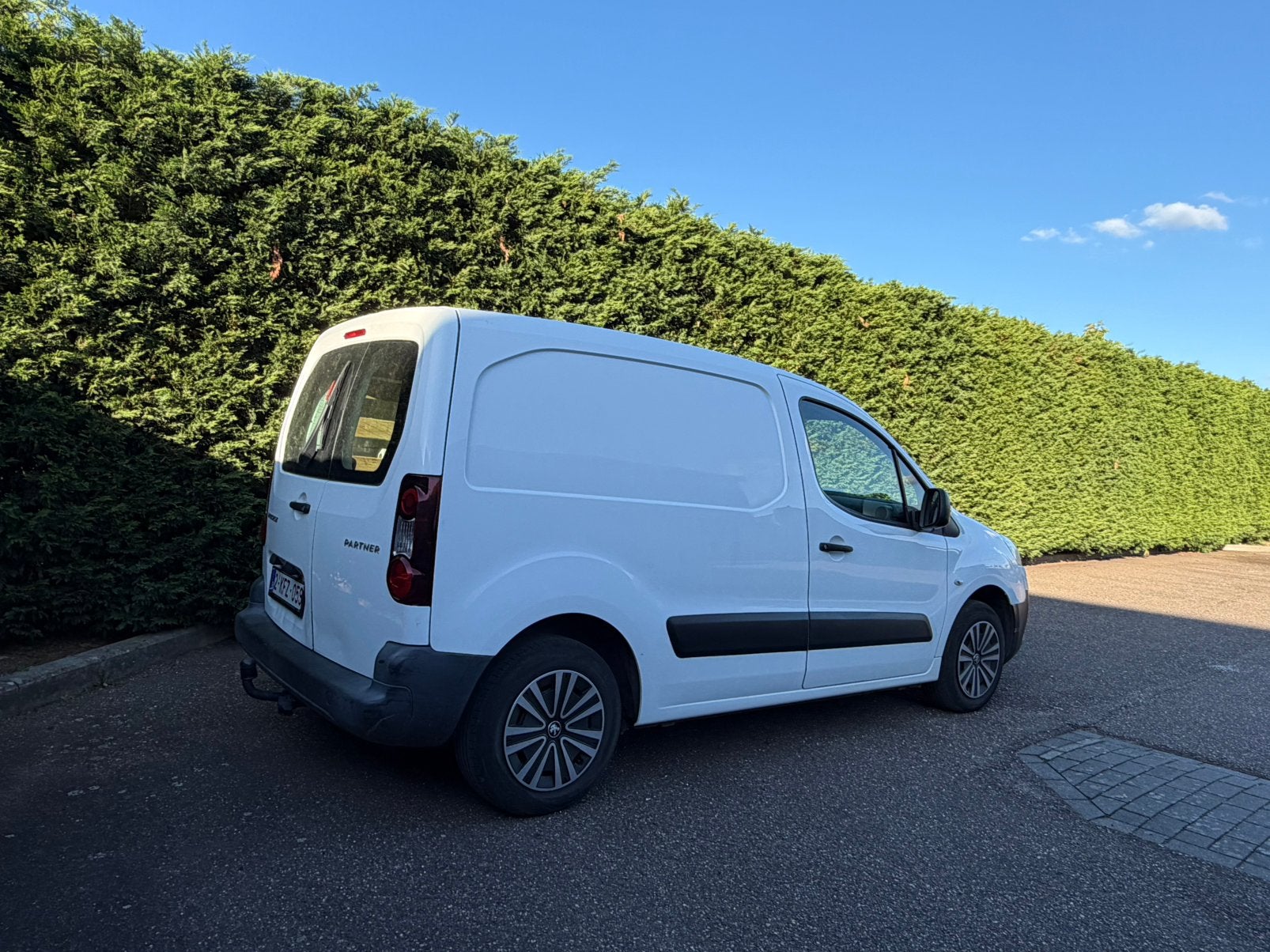 Zeer propere lichtevracht te koop btw aftrekbaar, Autos, Euro 5, 4 portes, 2 places, Boîte manuelle