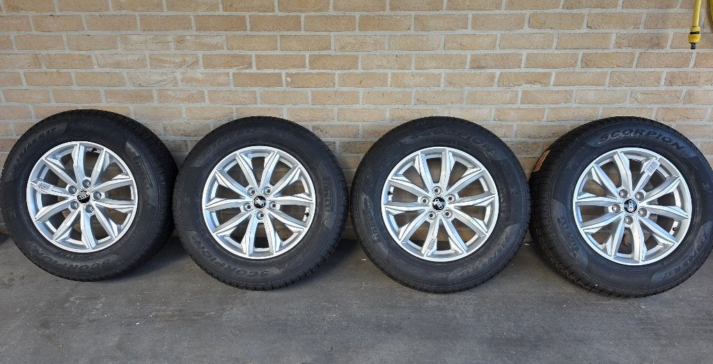 Kit hiver Audi Q5 FY 235/65 R17, Autos : Pièces & Accessoires, Enlèvement, Pneu(s)