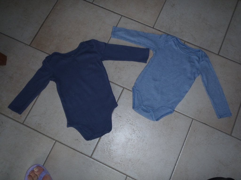 1 set van 2 rompers maat 80, Ophalen of Verzenden, Zo goed als nieuw, Jongetje, Nacht- of Onderkleding