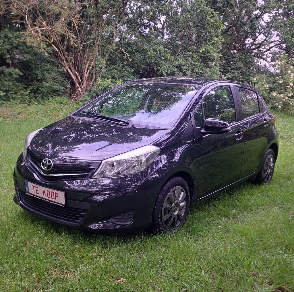 Toyota Yaris: 88.000km +airco +jaar garantie +groot nazicht!, Autos, Toyota, Euro 5, Achat, 998 cm³, Entreprise