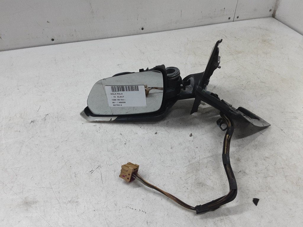 SPIEGEL LINKS Volkswagen Polo IV (9N1 / 2/3), Auto-onderdelen, Gebruikt, Volkswagen, Mevr. I. Hauben, Rue de l'Espoir 34 34
4030  GRIVEGNÉE, BE