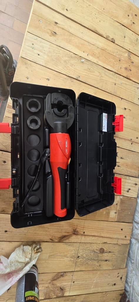 Virax Pince à sertir Viper i26 avec inserts TH 16-20-26 mm, Bricolage & Construction, Enlèvement