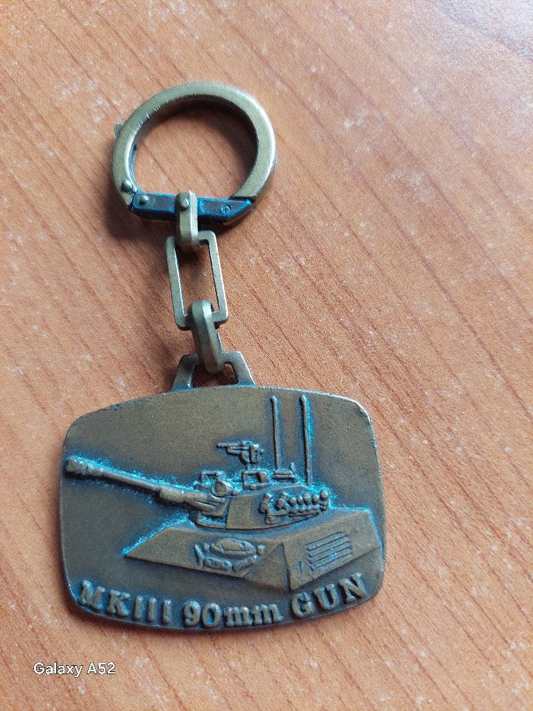 vintage sleutelhanger Cockerill Defence Belgium, Verzamelen, Militaria | Algemeen, Ophalen of Verzenden, Landmacht, Overige typen