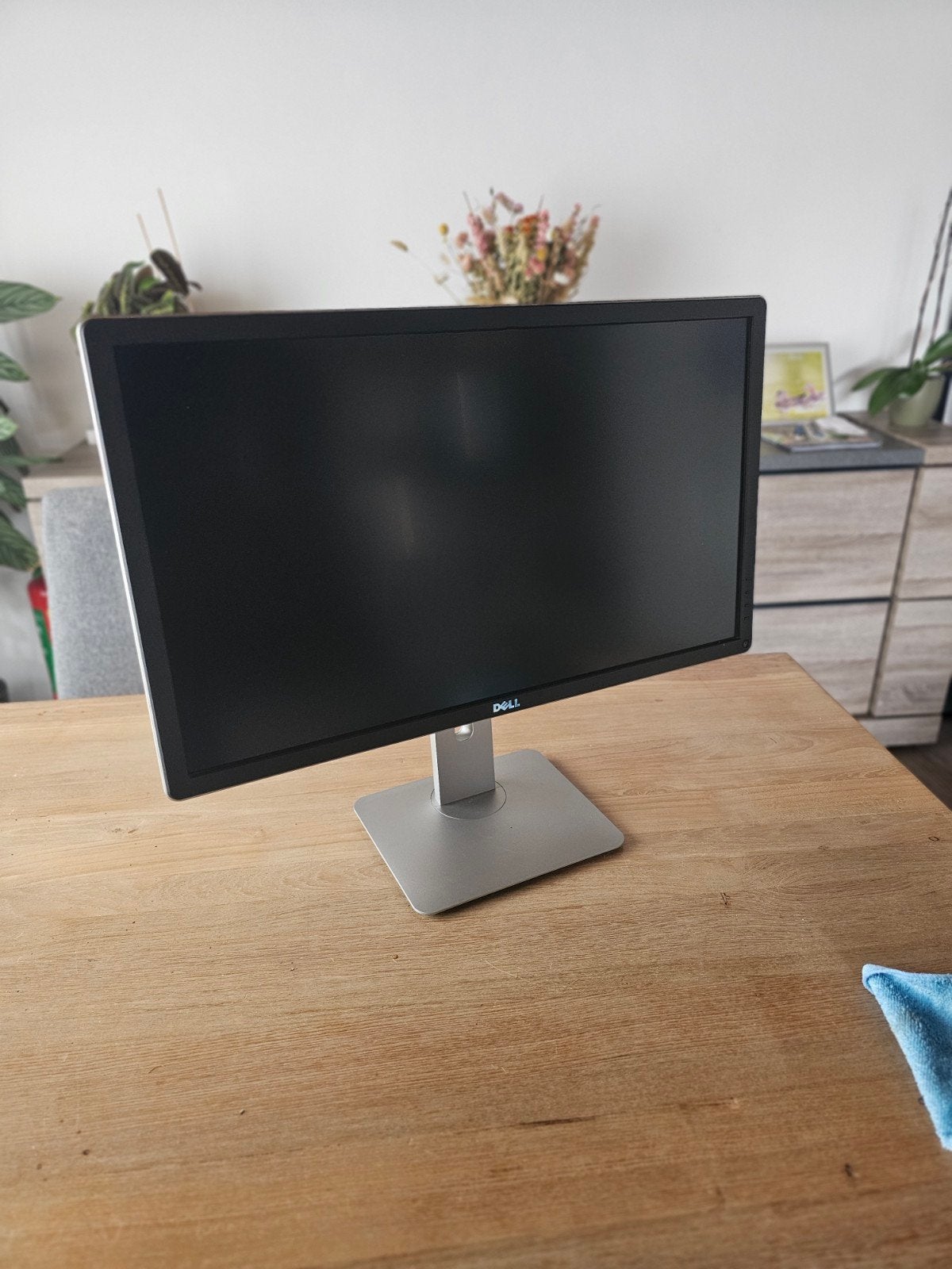 Dell P2715Q 4K IPS, Computers en Software, Monitoren, Zo goed als nieuw, DisplayPort, HDMI, USB-C, Hoofdtelefoonaansluiting, In hoogte verstelbaar