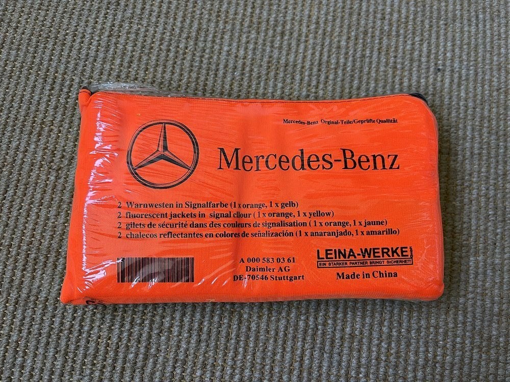 Mercedes-Benz OEM veiligheidsvestjes 2 stuks NIEUW OVP, Ophalen of Verzenden, Nieuw, Mercedes-Benz