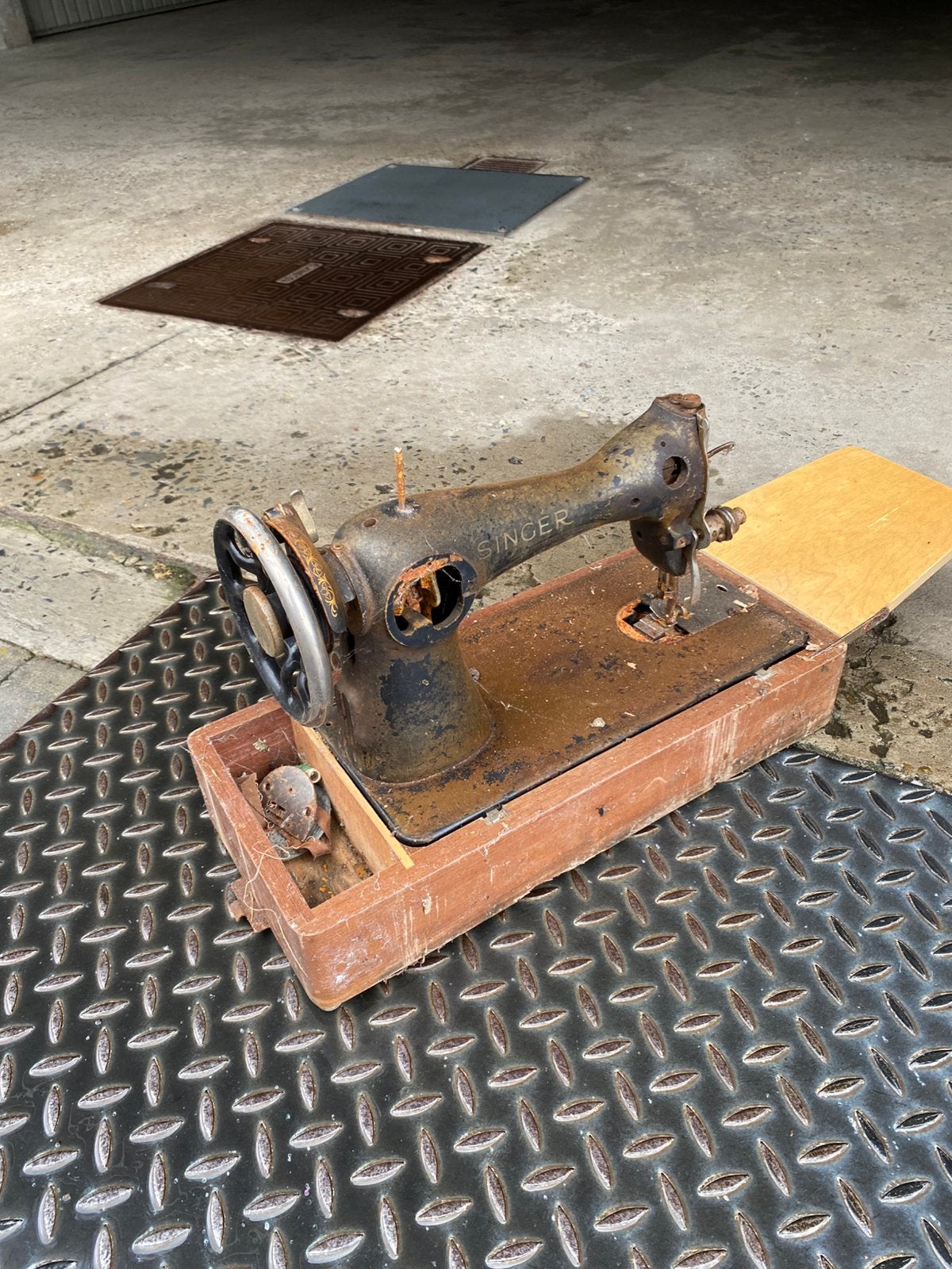 Ancienne machine à coudre Singer pour pièces de rechange, Enlèvement ou Envoi