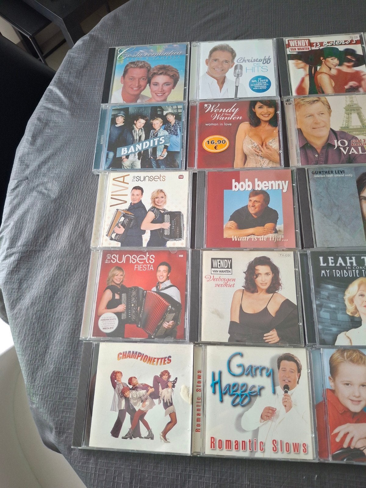 160 tal cds vlaams uitzoeken 1 euro, Cd's en Dvd's, Cd's | Nederlandstalig, Ophalen of Verzenden