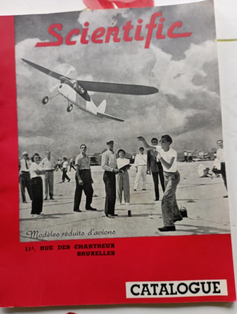 Livres modèle réduit d'avions, Collections, Enlèvement ou Envoi, Comme neuf, Modèle réduit