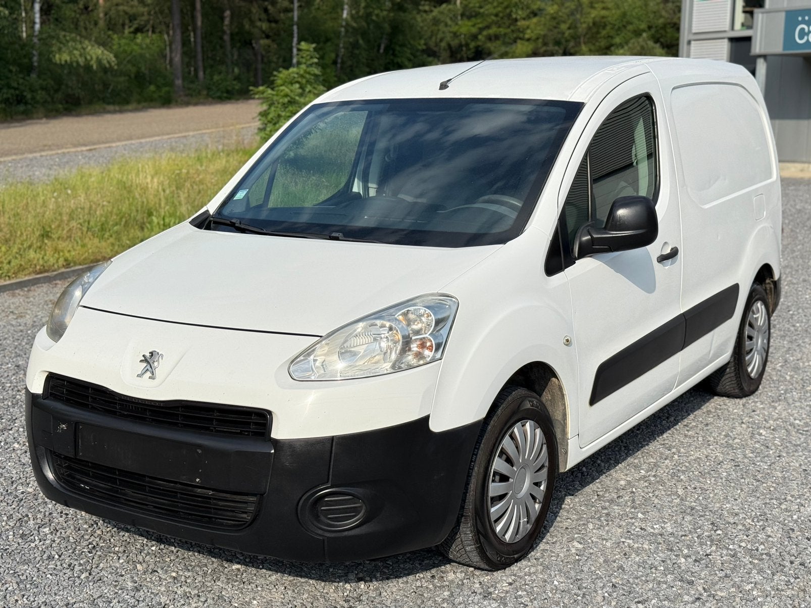 Peugeot Partner 1.6HDI Trekhaak Airco Facelift Gekeurd vv, Auto's, Euro 5, Wit, Elektrische ramen, 5 deurs